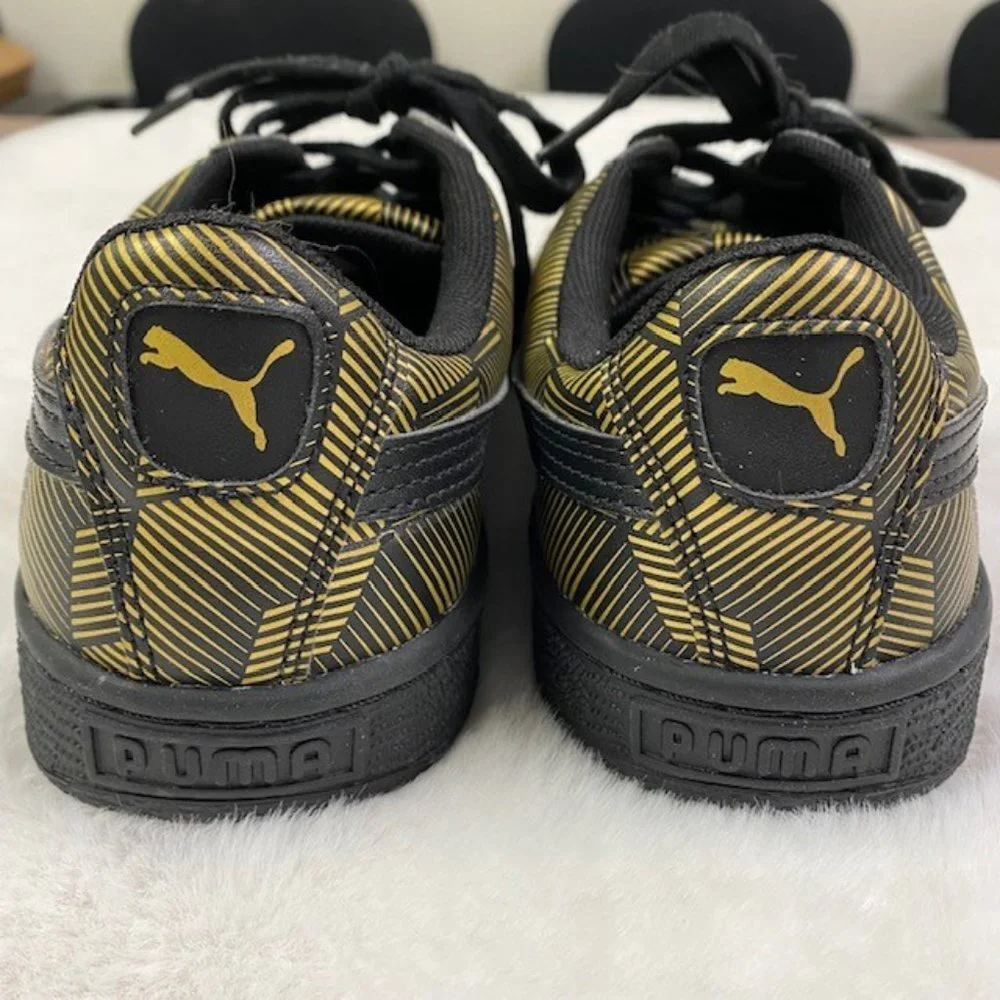 PUMA Women's Basket Classic Metallic‎ Sneaker, size 8.5